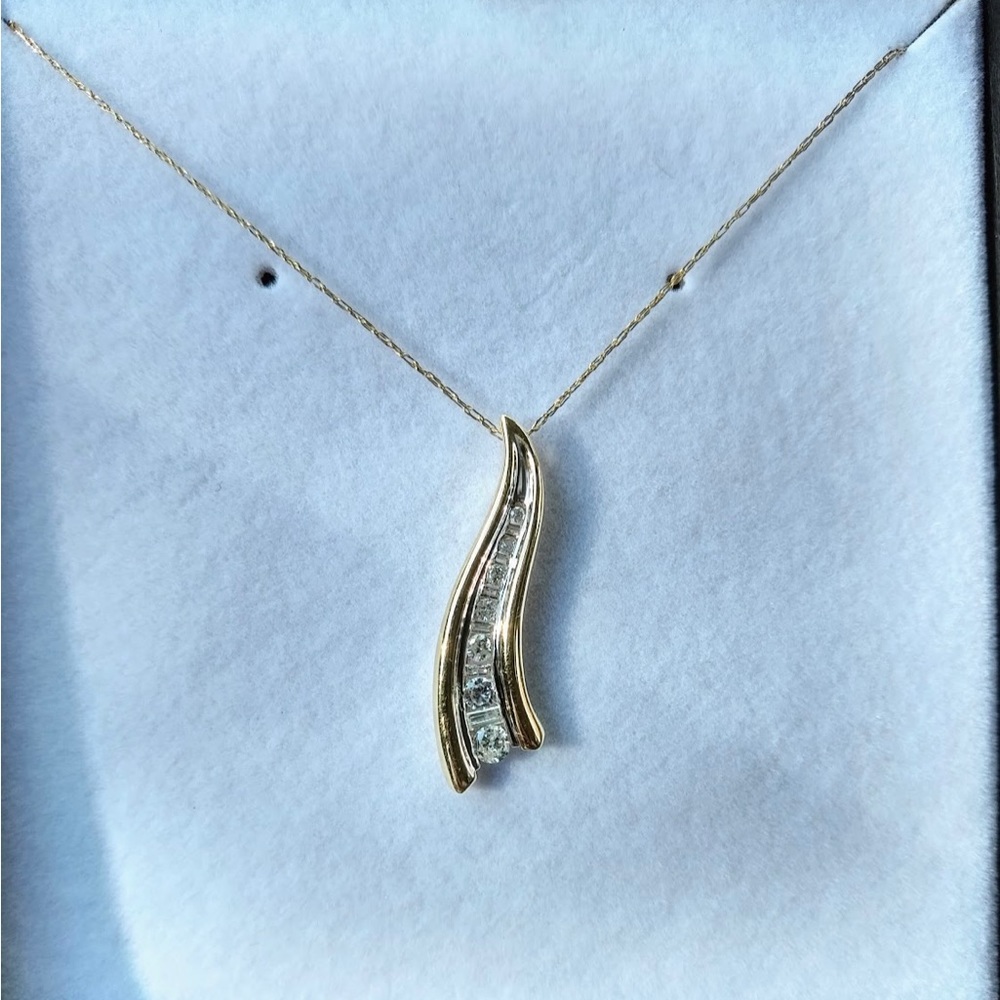 Diamond Pendant Necklace